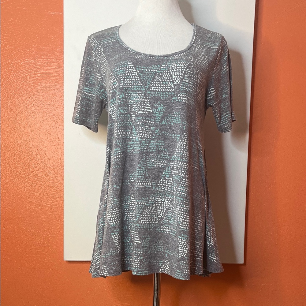 LuLaRoe Gray and Teal Geometric Short Sleeve Top